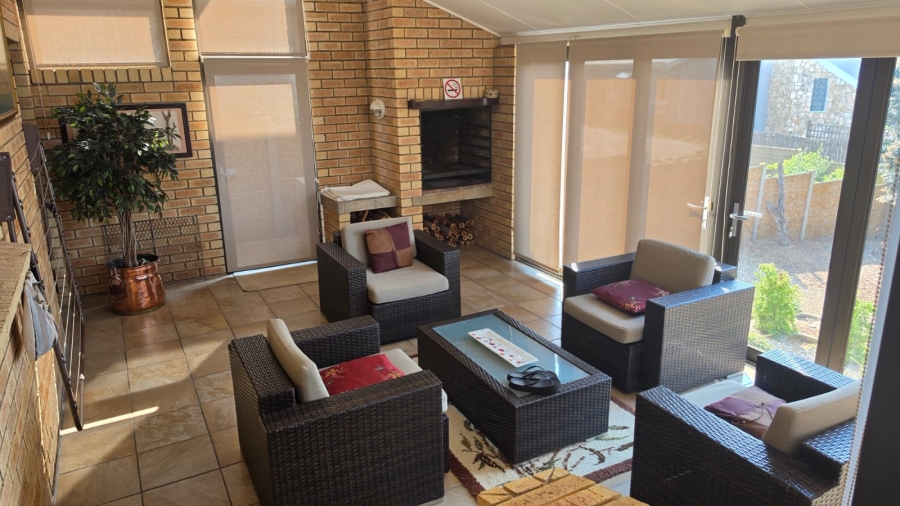 4 Bedroom Property for Sale in Stilbaai Wes Western Cape